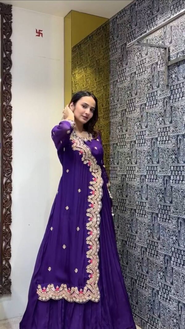 DESIGNER FANCY WESTERN STYLE CORDING SEQUANCE WORK WITH FOIL PAPER WORK GOWN - Image 2